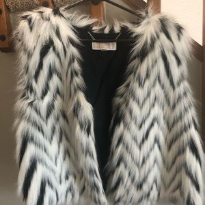 MK fur vest